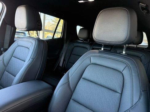 Used 2026 Chevrolet Equinox LT w/ Convenience Package II image 29