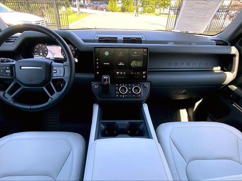 Certified 2026 Land Rover Defender 110 S AWD/4WD image 15