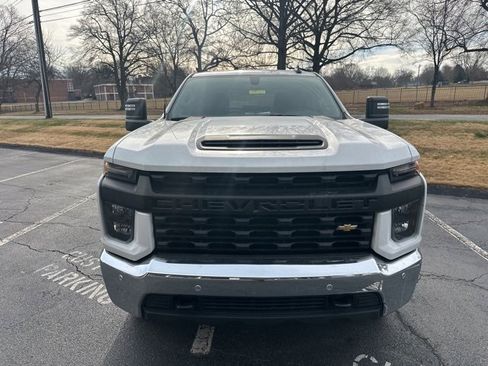 Used 2023 Chevrolet Silverado 2500 W/T w/ WT Convenience Package image 2