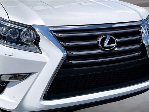 Used 2016 Lexus GX 460 w/ Premium Package AWD/4WD image 28
