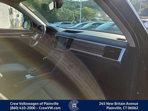 Used 2023 Volkswagen Atlas SEL AWD/4WD image 46