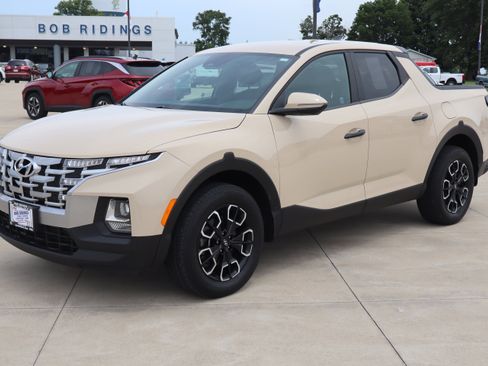 Used 2022 Hyundai Santa Cruz SEL w/ Launch Package AWD/4WD image 2