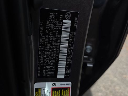 Used 2024 Toyota Camry SE image 35