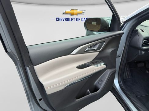 New 2026 Chevrolet Traverse LT FWD image 10