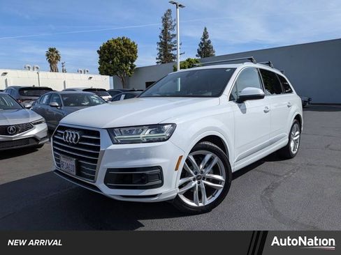 Used 2018 Audi Q7 3.0T Prestige AWD/4WD image 1