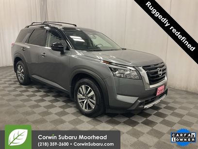 Used 2025 Nissan Pathfinder SL