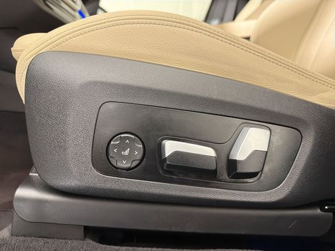 Used 2023 BMW X3 sDrive30i w/ Premium Package w/ZPA RWD image 12