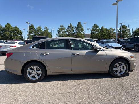 Used 2024 Chevrolet Malibu LS FWD image 6