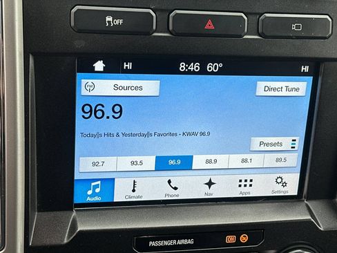 Used 2017 Ford F250 Lariat w/ Lariat Value Package AWD/4WD image 20