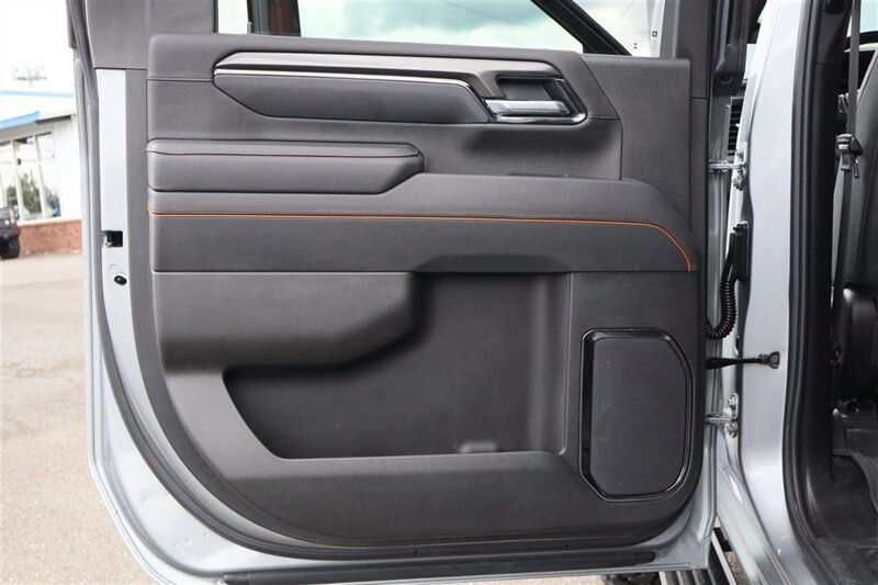 Used 2025 GMC Sierra 3500 AT4 w/ AT4 Premium Plus Package AWD/4WD image 26