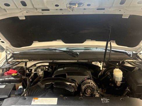 Used 2012 Chevrolet Avalanche LTZ AWD/4WD image 19