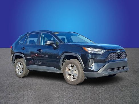 Used 2024 Toyota RAV4 XLE image 3