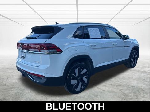 Used 2024 Volkswagen Atlas Cross Sport SE image 5