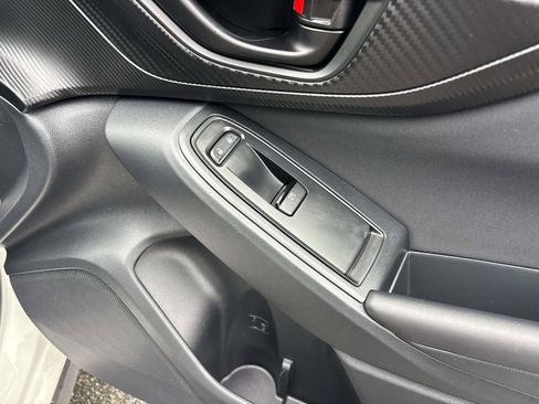 Used 2022 Subaru Crosstrek 2.0i image 15