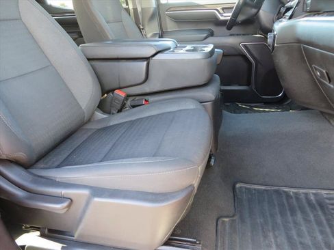 Used 2022 Chevrolet Silverado 1500 LT AWD/4WD image 11