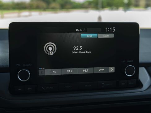 Used 2023 Honda Accord EX image 30