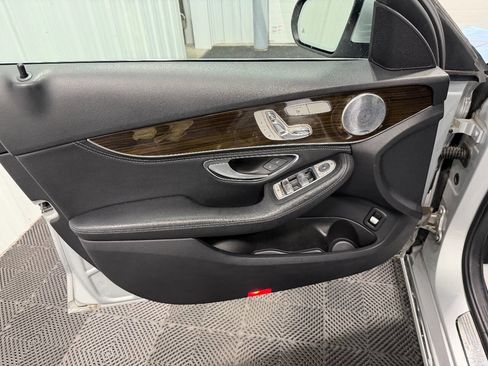 Used 2016 Mercedes-Benz C 300 4MATIC Sedan image 24