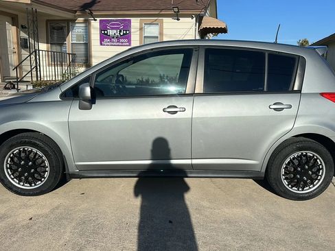 Used 2012 Nissan Versa 1.8 S w/ Plus Pkg image 2