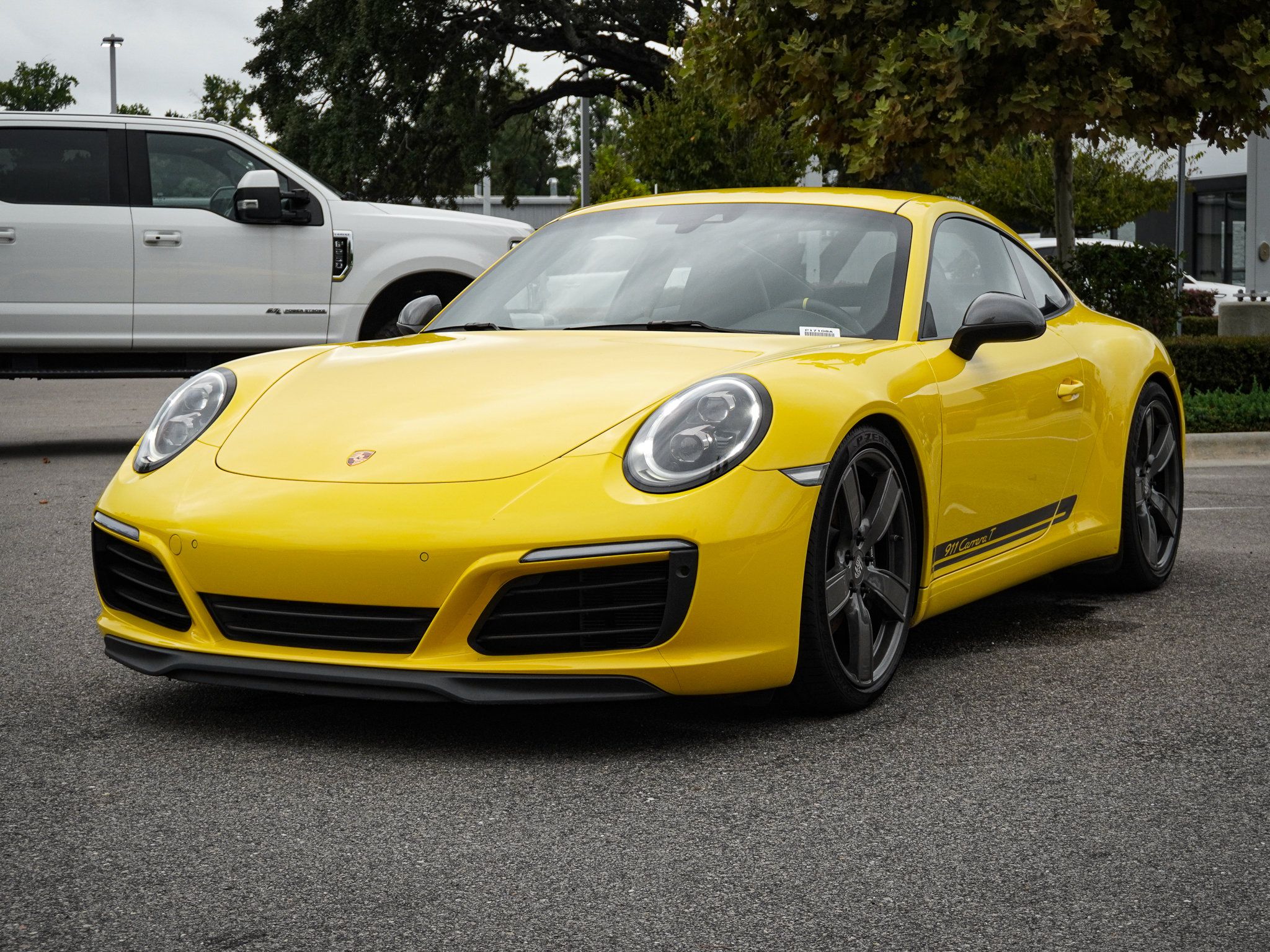 Used 2018 Porsche 911 Carrera T RWD image 5