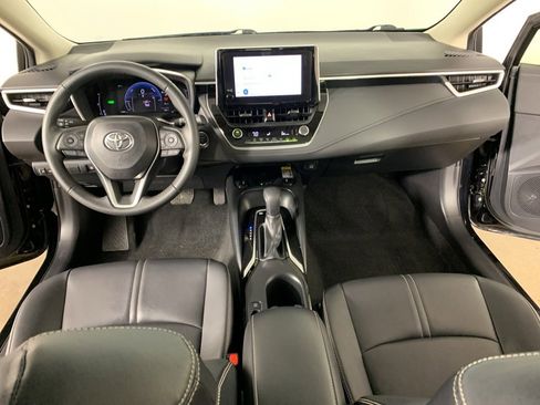 Used 2024 Toyota Corolla XLE image 32