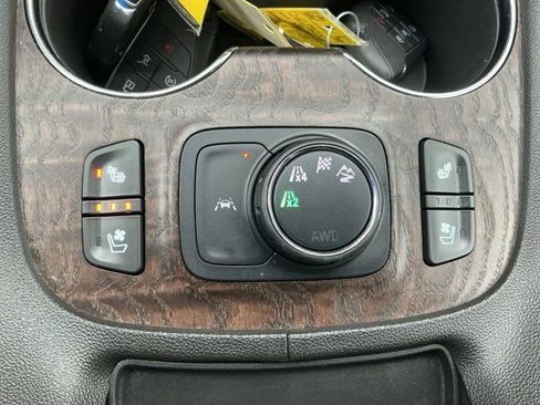 Used 2023 GMC Acadia Denali w/ Denali Technology Package image 25