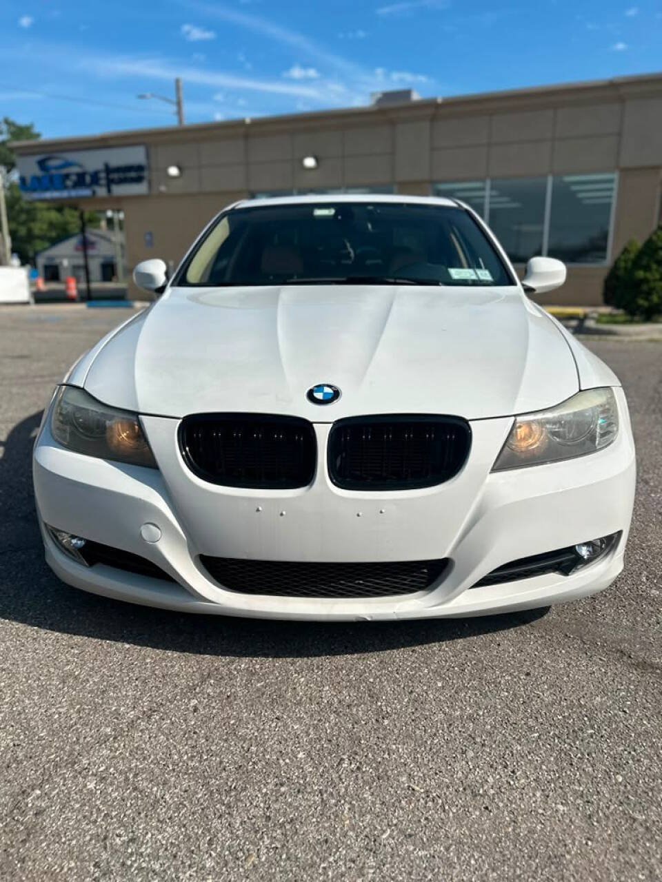 Used 2011 BMW 328i Sedan RWD image 2