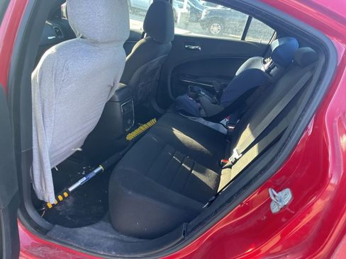Used 2013 Dodge Charger SXT image 18