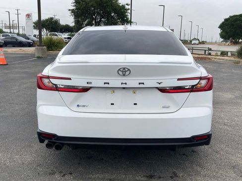 Certified 2025 Toyota Camry SE image 6