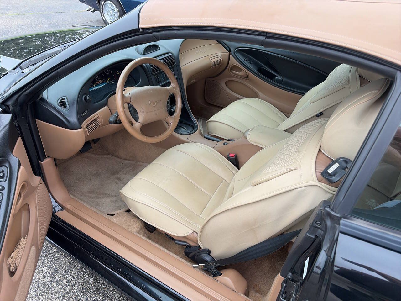 Used 1995 Ford Mustang GT RWD image 10