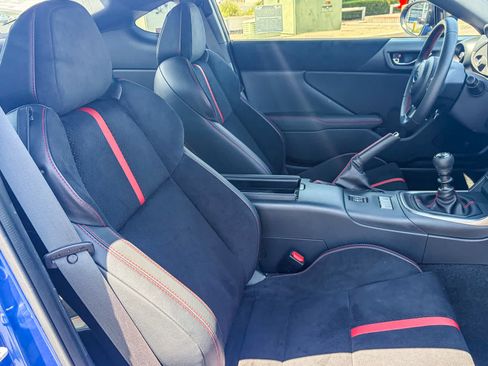 Used 2024 Subaru BRZ Limited RWD image 15