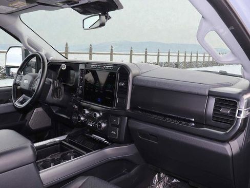 Certified 2024 Ford F250 Lariat w/ Lariat Ultimate Package image 25