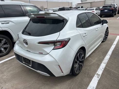Used 2022 Toyota Corolla XSE image 3