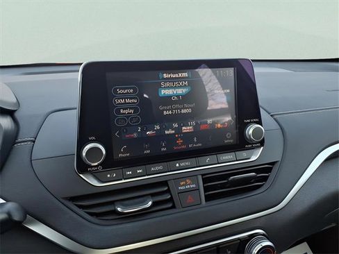 Used 2021 Nissan Altima 2.5 SV w/ SV Premium Package image 17