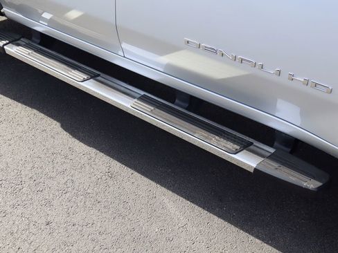 Used 2020 GMC Sierra 2500 Denali w/ Denali Ultimate Package image 10