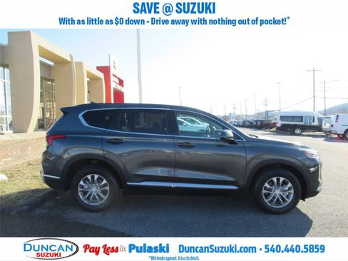 Used 2019 Hyundai Santa Fe SEL image 2