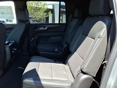 New 2026 GMC Yukon XL Denali AWD/4WD image 11