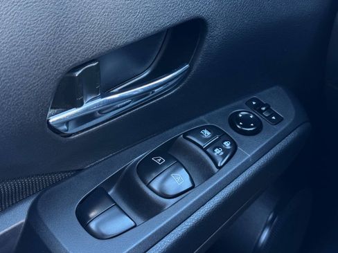 Used 2023 Nissan Kicks SV FWD image 26