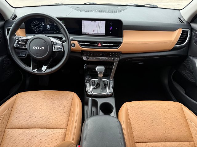 Used 2024 Kia Seltos EX AWD/4WD image 19