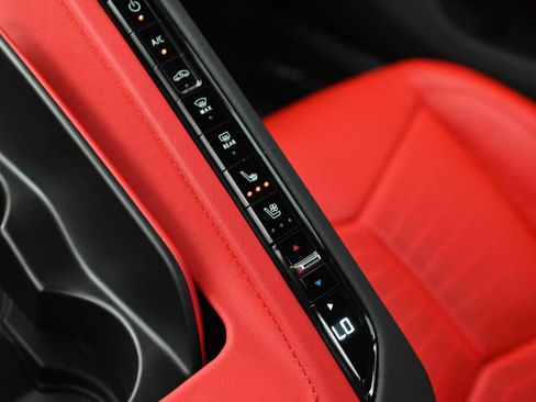 Used 2024 Chevrolet Corvette Stingray Preferred Conv w/ Z51 Performance Package RWD image 34