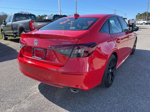 Used 2025 Honda Civic Sport image 5