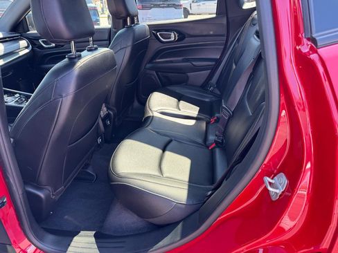 Used 2024 Jeep Compass Limited w/ High Altitude Package image 10