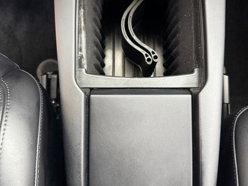 Used 2017 Tesla Model X 75D image 33