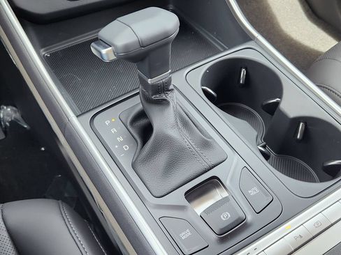 New 2026 Kia Carnival FWD image 15
