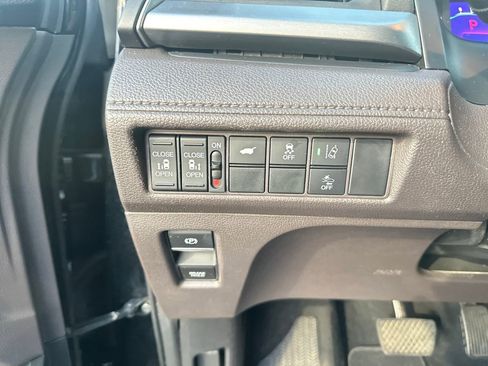 Used 2019 Honda Odyssey EX-L image 31