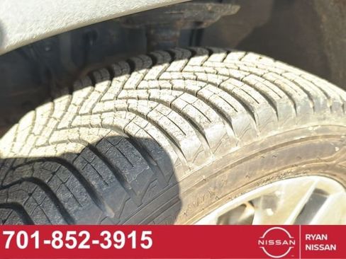 Used 2020 Toyota RAV4 Limited AWD/4WD image 32