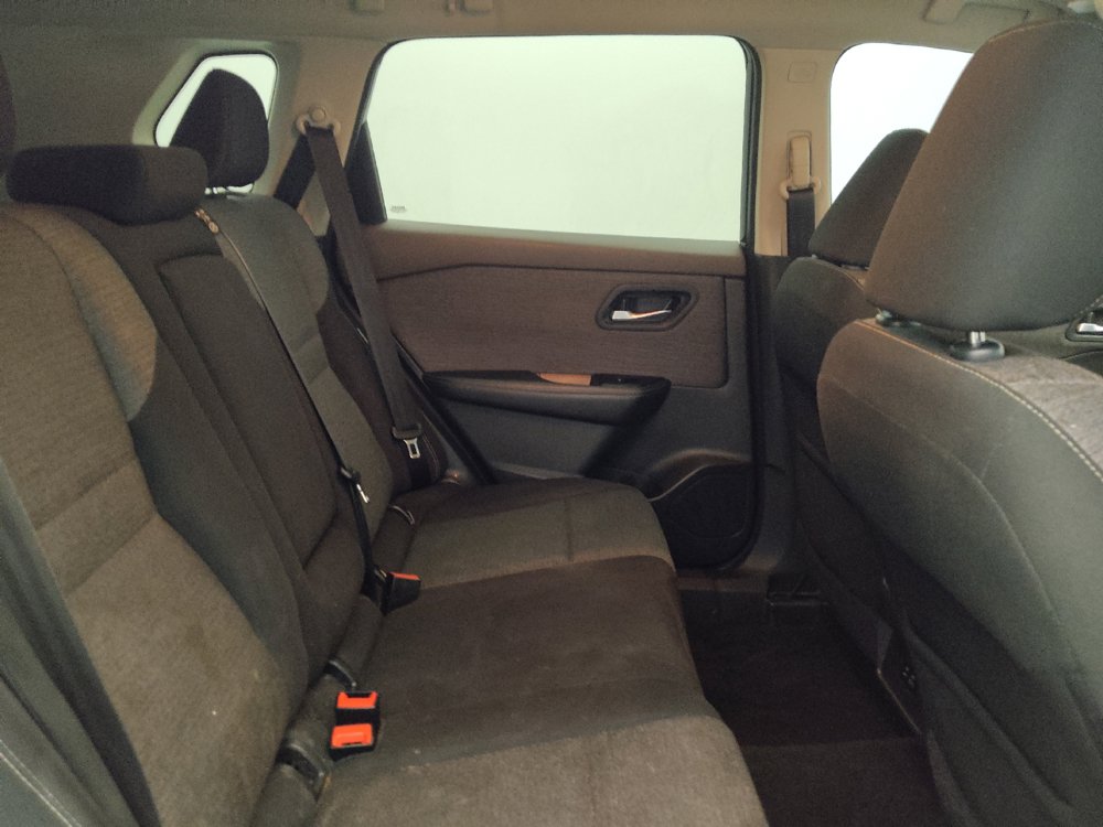 Used 2022 Nissan Rogue SV FWD image 19