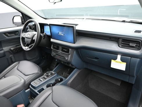 New 2025 Ford Maverick Lariat w/ Black Appearance Package image 31