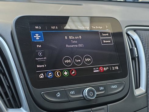 Used 2023 Chevrolet Malibu LT FWD image 17