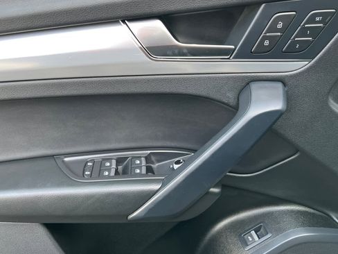 Used 2025 Audi Q5 2.0T Premium image 14