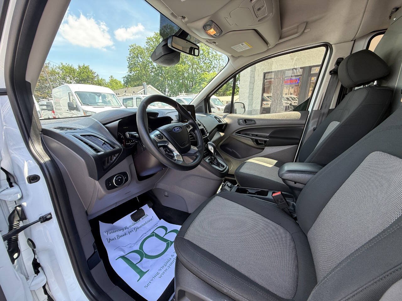 Used 2020 Ford Transit Connect XL FWD image 5